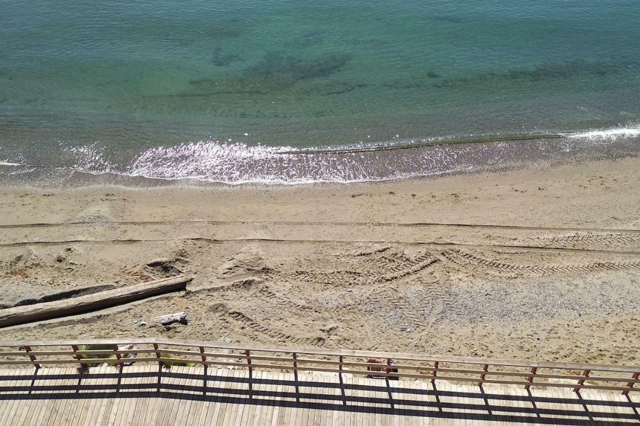 Casa Cachita 2-Confortable Estudio A Pie De Playa เอสเตโปนา ภายนอก รูปภาพ